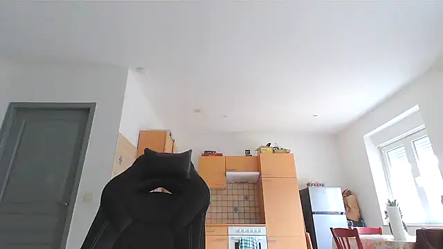 serena  vedette online show from 12, 2, 2025