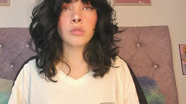 Snapshot of onix_bl4ck chatting on 8, 3, 2025 onix bl4ck online show from 8, 3, 2025