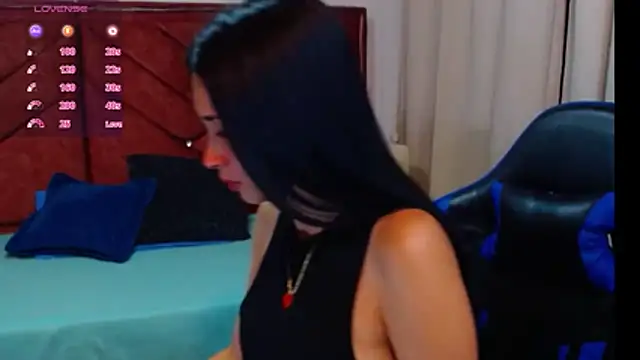 victoria adams07 online show from 13, 4, 2026