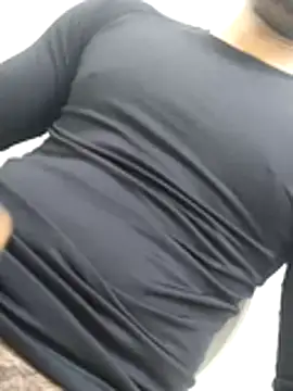 knightwolf9935 online show from 15, 4, 2026