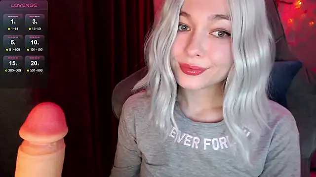 Ohmy Nora  online show from 5, 11, 2025