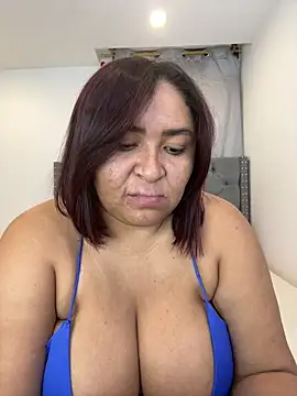 Snapshot of KarlaWild chatting on 21, 2, 2025 KarlaWild online show from 21, 2, 2025