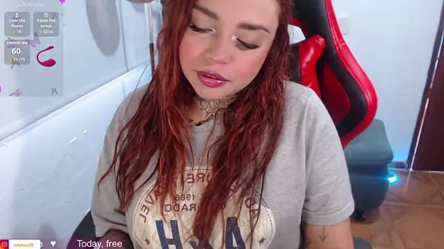 Snapshot of natyk_m chatting on 11, 9, 2025 natyk m online show from 11, 9, 2025