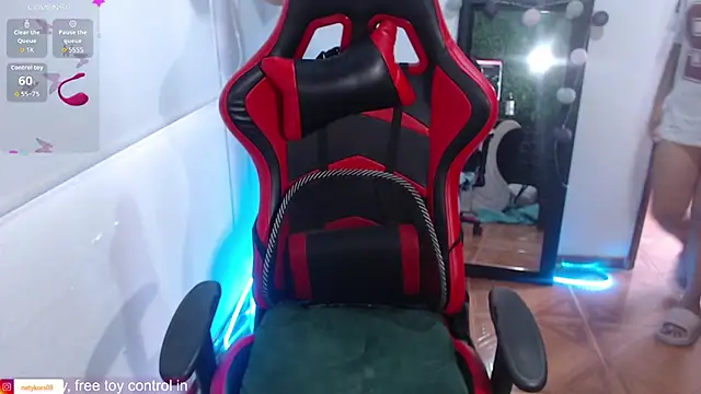 Snapshot of natyk_m chatting on 14, 9, 2025 natyk m online show from 14, 9, 2025