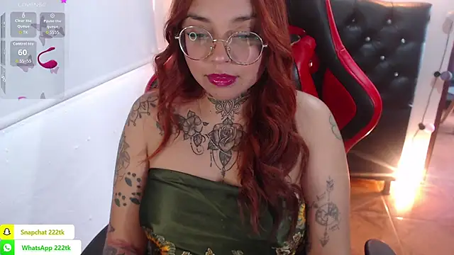 Snapshot of natyk_m chatting on 29, 9, 2025 natyk m online show from 29, 9, 2025