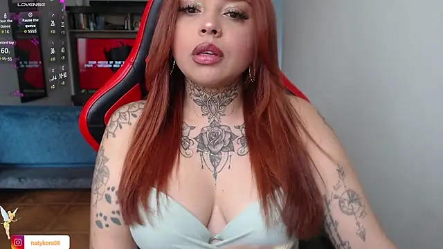 Snapshot of natyk_m chatting on 20, 10, 2025 natyk m online show from 20, 10, 2025