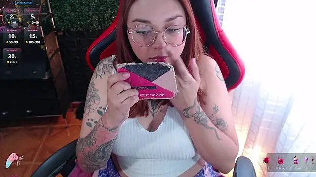 Snapshot of natyk_m chatting on 15, 2, 2026 natyk m online show from 15, 2, 2026