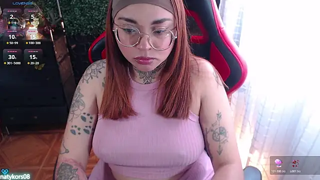 Snapshot of natyk_m chatting on 24, 2, 2026 natyk m online show from 24, 2, 2026