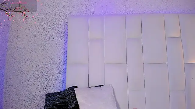 Snapshot of Angeles_Busst chatting on 2, 11, 2025 Angeles Busst online show from 2, 11, 2025