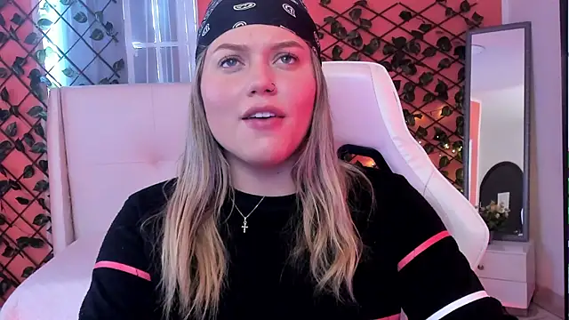 alaia greyy online show from 9, 4, 2026