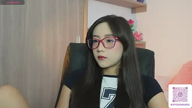 Snapshot of sophi_lii chatting on 27, 4, 2026 sophi lii online show from 27, 4, 2026