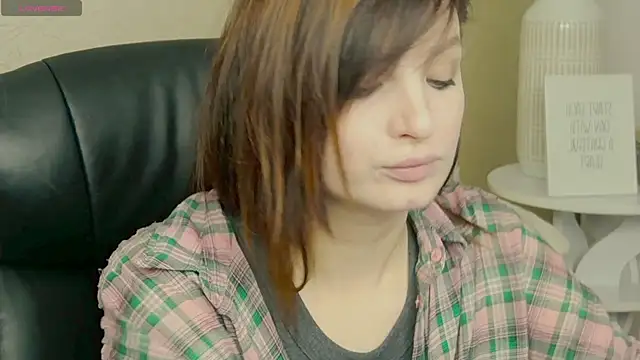 BritneyBarker online show from 22, 11, 2025