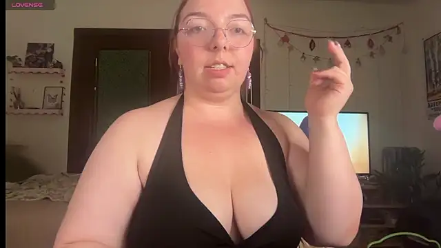 curvycate127 online show from 9, 6, 2026