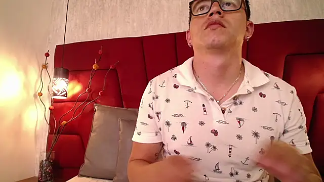 Snapshot of Freya_and_Freyr chatting on 23, 1, 2025 Freya and Freyr online show from 23, 1, 2025