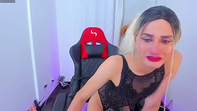 Snapshot of Sexy_valgirl chatting on 30, 4, 2026 Sexy valgirl online show from 30, 4, 2026