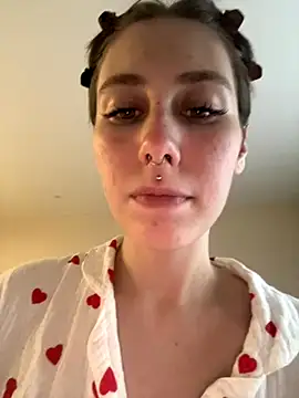 Molli Luv online show from 9, 9, 2025