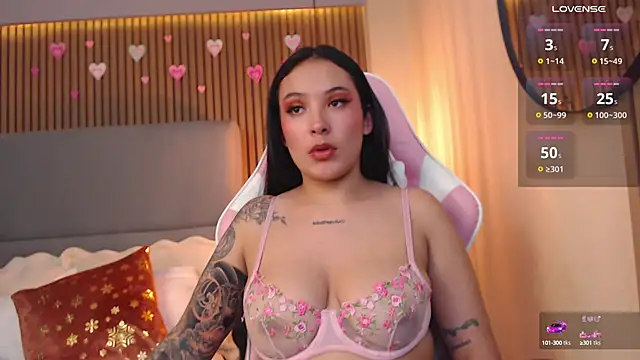 Snapshot of Victoria_Collinns chatting on 27, 2, 2025 Victoria Collinns online show from 27, 2, 2025