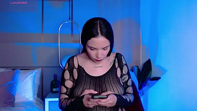 Snapshot of Victoria_Collinns chatting on 24, 10, 2025 Victoria Collinns online show from 24, 10, 2025