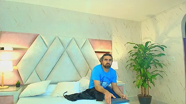 Snapshot of anastasia_marco chatting on 11, 2, 2025 anastasia marco online show from 11, 2, 2025