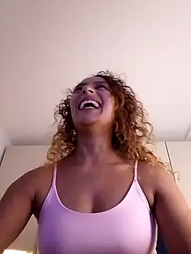 Snapshot of Zoedaniels chatting on 10, 3, 2025 Zoedaniels online show from 10, 3, 2025