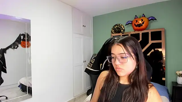 Billie Jhonson  online show from 21, 10, 2025