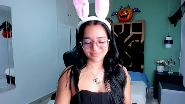 Billie Jhonson  online show from 5, 11, 2025