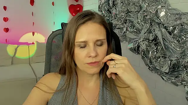 EmiliaBedy online show from 18, 2, 2025