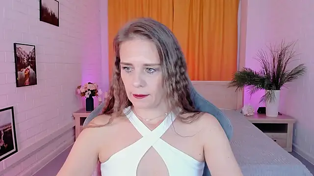 EmiliaBedy online show from 7, 10, 2025