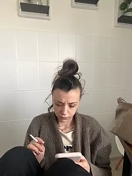 Snapshot of bunnythetailor chatting on 19, 2, 2025 bunnythetailor online show from 19, 2, 2025