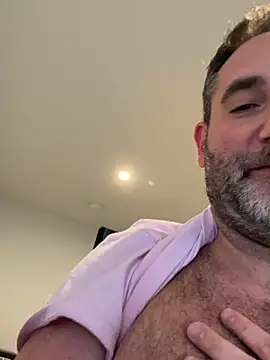 Snapshot of harrychest chatting on 10, 4, 2026 harrychest online show from 10, 4, 2026