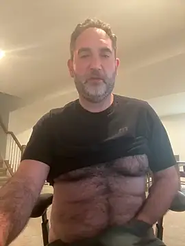 Snapshot of harrychest chatting on 14, 4, 2026 harrychest online show from 14, 4, 2026