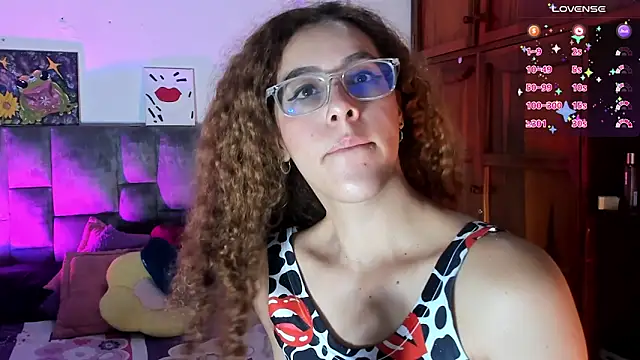 Snapshot of Isangel_ chatting on 26, 10, 2025 Isangel online show from 26, 10, 2025