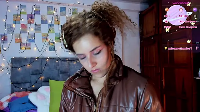 Snapshot of Isangel_ chatting on 15, 2, 2026 Isangel online show from 15, 2, 2026