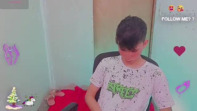 Snapshot of Alexxx_lov chatting on 5, 2, 2026 Alexxx lov online show from 5, 2, 2026