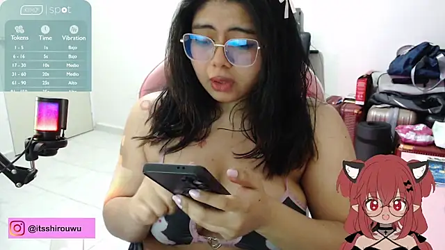 Snapshot of its-shiro chatting on 21, 6, 2026 its-shiro online show from 21, 6, 2026
