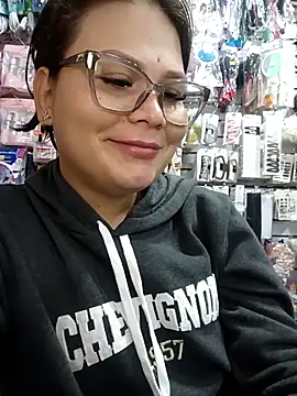 Snapshot of Vale_Saenzz chatting on 23, 2, 2026 Vale Saenzz online show from 23, 2, 2026