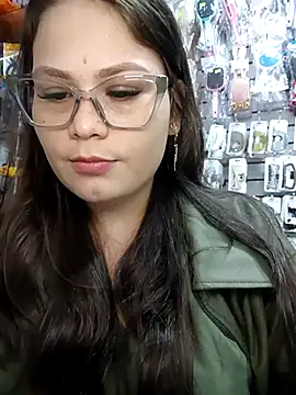 Snapshot of Vale_Saenzz chatting on 24, 2, 2026 Vale Saenzz online show from 24, 2, 2026