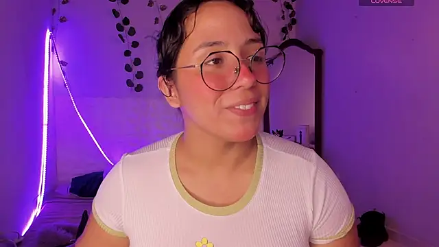 Snapshot of Ludovica6669 chatting on 6, 3, 2025 Ludovica6669 online show from 6, 3, 2025