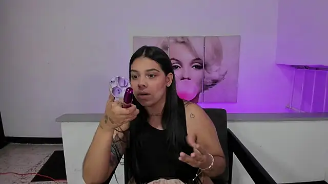 Snapshot of Emily_rivera78 chatting on 19, 9, 2025 Emily rivera78 online show from 19, 9, 2025