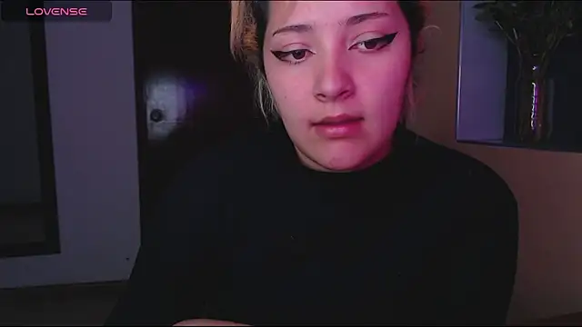 Snapshot of Hinako0Satorii_ chatting on 13, 3, 2025 Hinako0Satorii online show from 13, 3, 2025