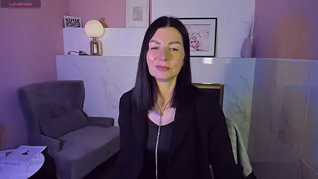 MonicaCheerful online show from 7, 2, 2025