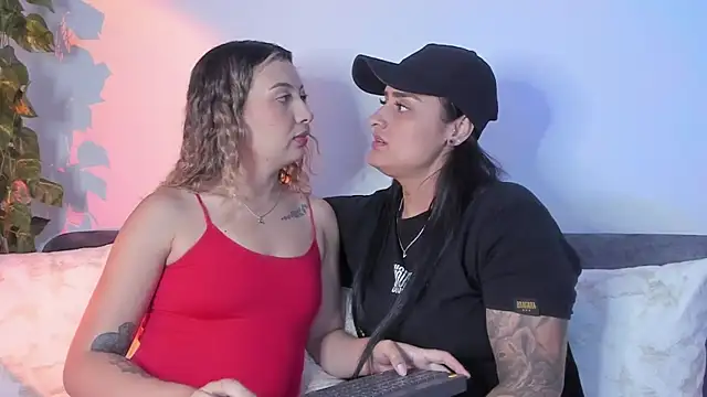 Snapshot of my_melody chatting on 12, 10, 2025 my melody online show from 12, 10, 2025