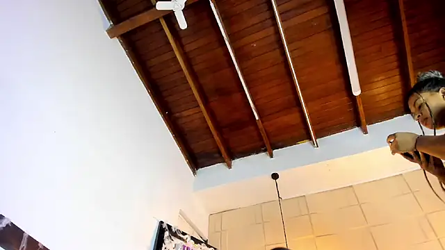 SamanthaMilann online show from 24, 10, 2025