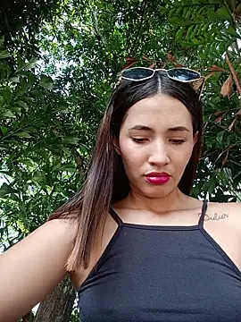 -Nicol online show from 4, 4, 2026