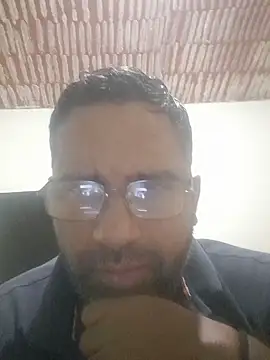 DOMINADOR5 online show from 4, 3, 2025