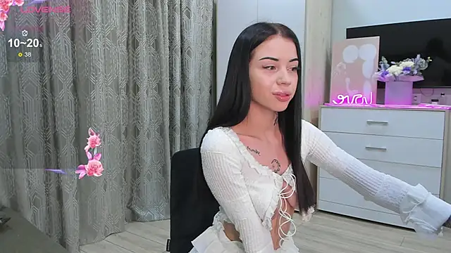  dkny  online show from 29, 9, 2025