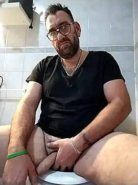 Snapshot of Hardasanut chatting on 8, 11, 2025 Hardasanut online show from 8, 11, 2025