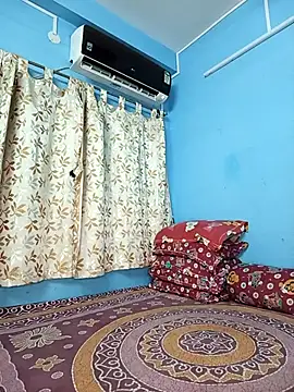 Snapshot of straightthing chatting on 10, 9, 2025 straightthing online show from 10, 9, 2025