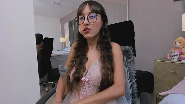 MelodyWinx online show from 18, 3, 2025