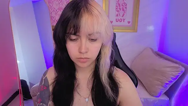 Hela v online show from 11, 2, 2026